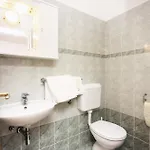 With Parking Space Banjol, Rab - 5041 Appartamento