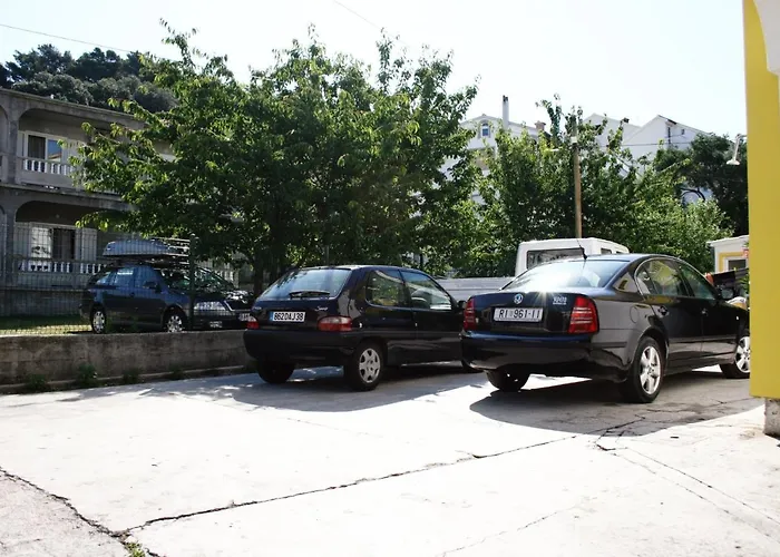 With Parking Space Banjol, Rab - 5041 شقة